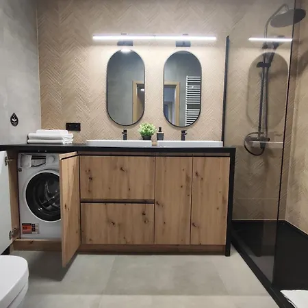 Starco Centrum Apartment *